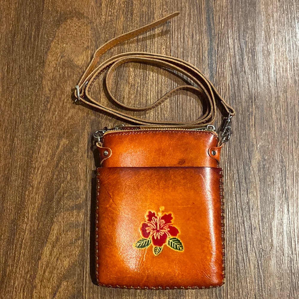 Vintage Floral Tooled Leather Crossbody Bag Hawaii Woven Purse